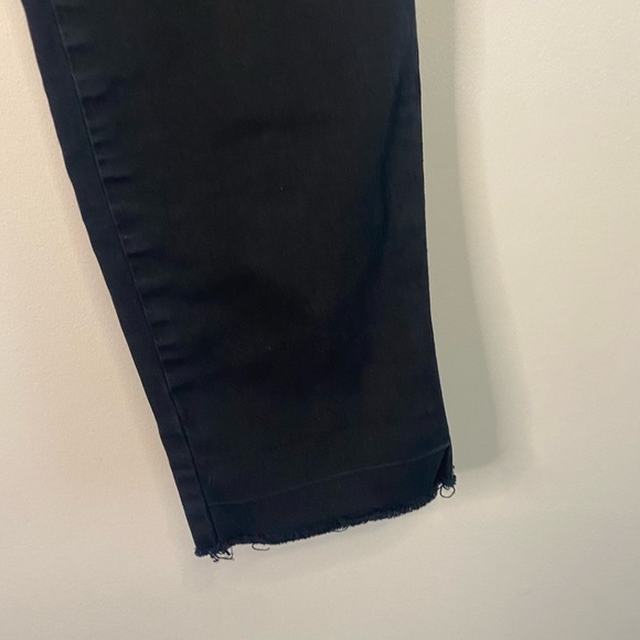 Sanctuary Black Skinny Leg Raw Hem Large Pocket Jeans Size 27 - Picture 5 of 15